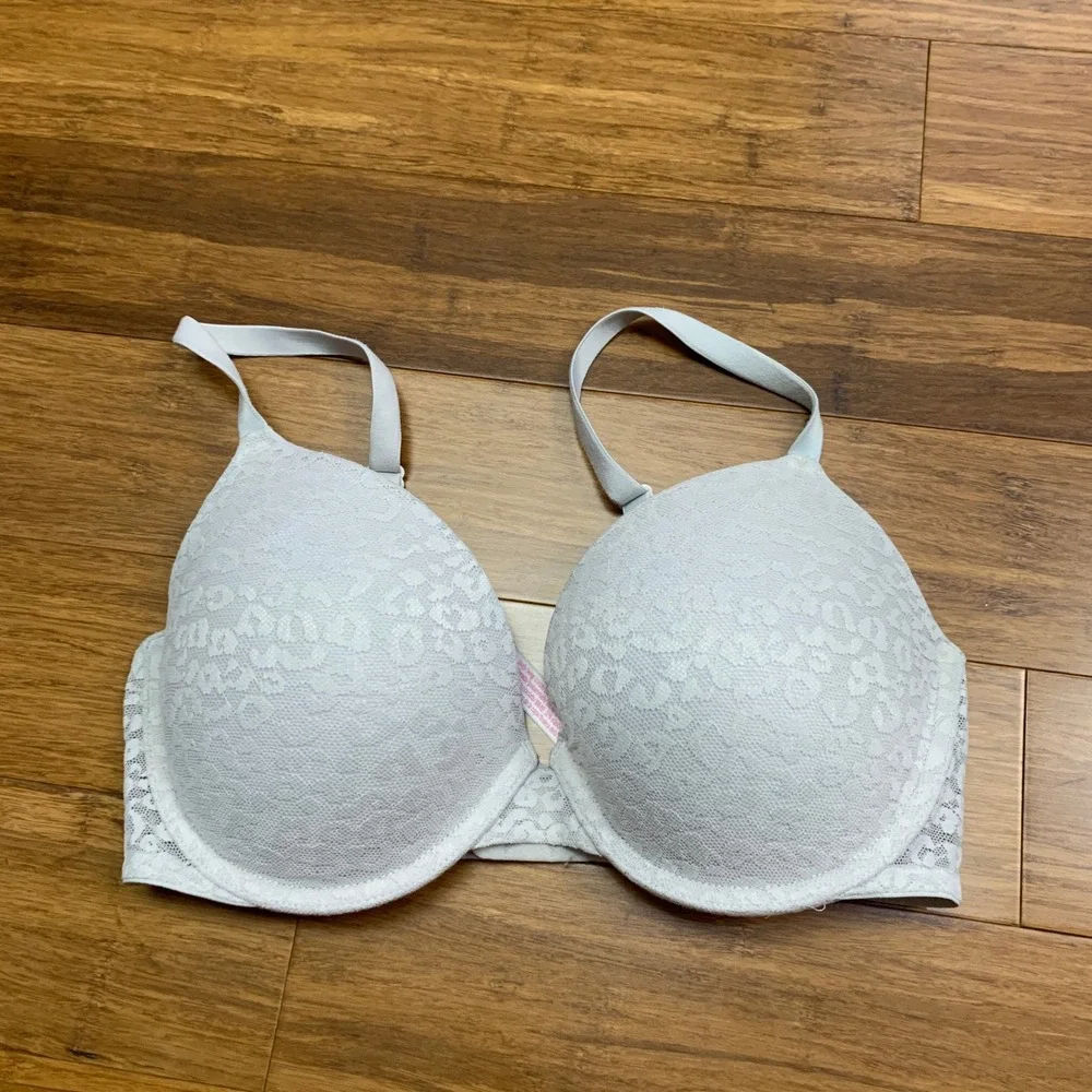 PINK Victoria's Secret‎ Wear Everywhere Push-Up Bra Size 32DD Animal Ivory Lace